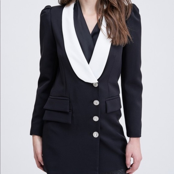 Classic Two-Tone Blazer - Picture 7 of 9